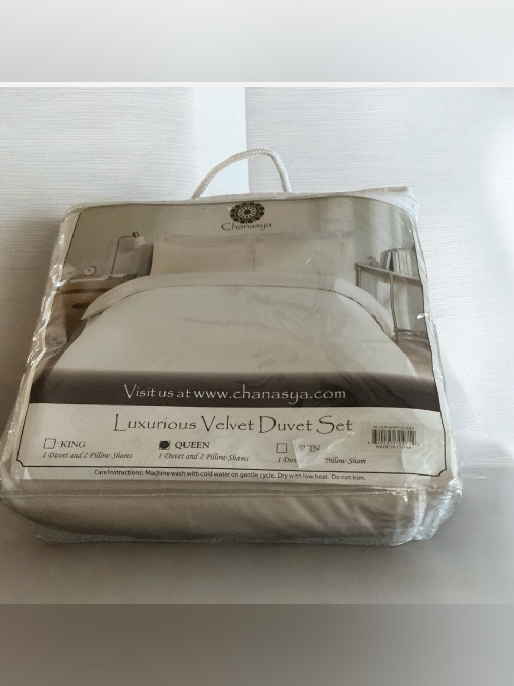 Luxurious Velvet Duvet Set - Ivory